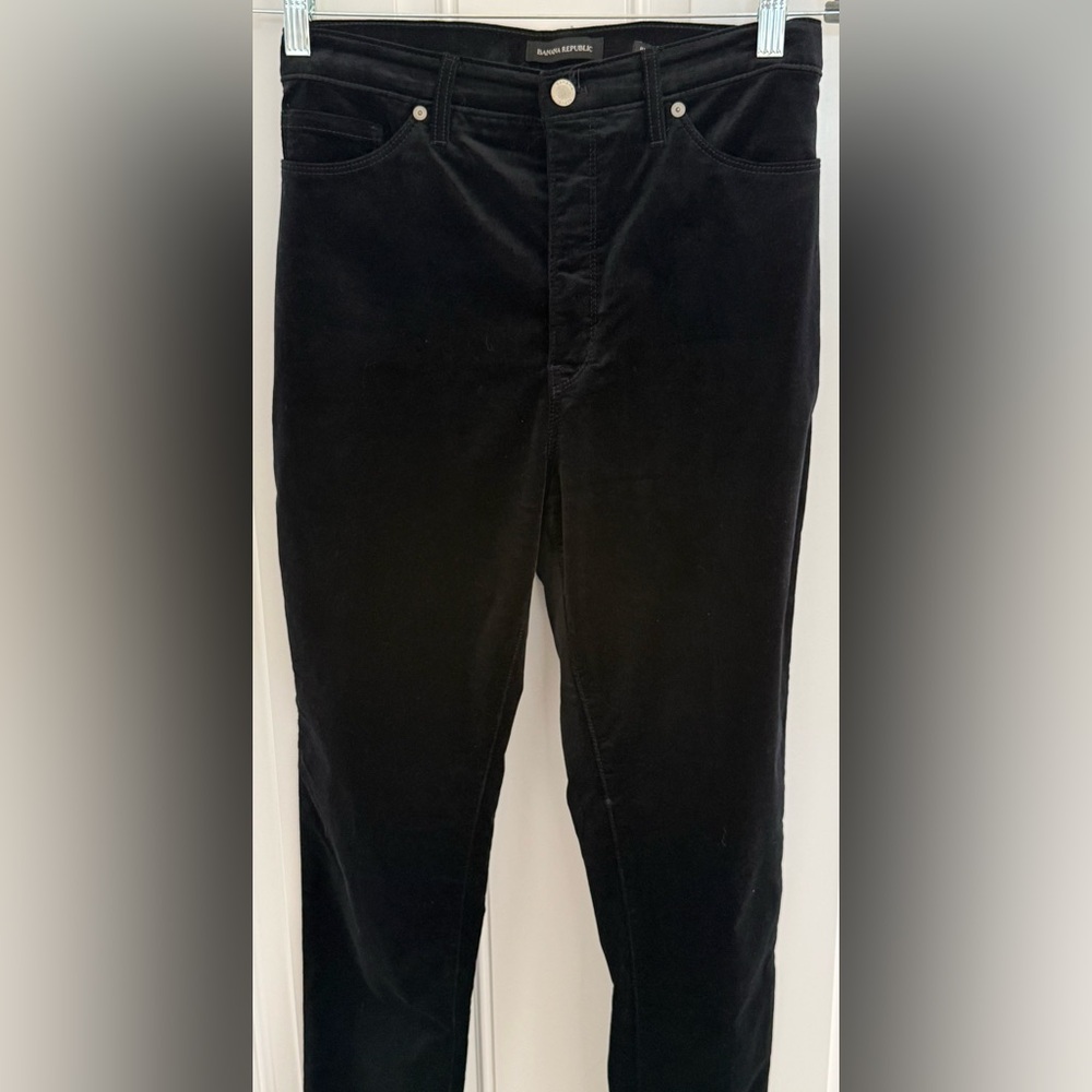 NWOT Banana Republic Women’s High Rise Straight Leg Black Velvet Pants